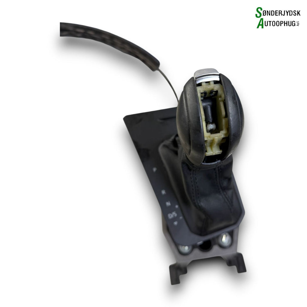 VW Polo Aw Gearskifte Med OEM Nr. 2G1713203F Fra VW Ophugger