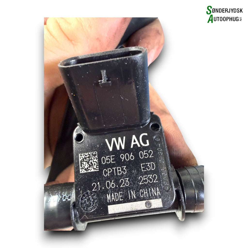 VW Polo Aw Brændstofslange Med OEM Nr. 05C906517B Fra VW Ophugger