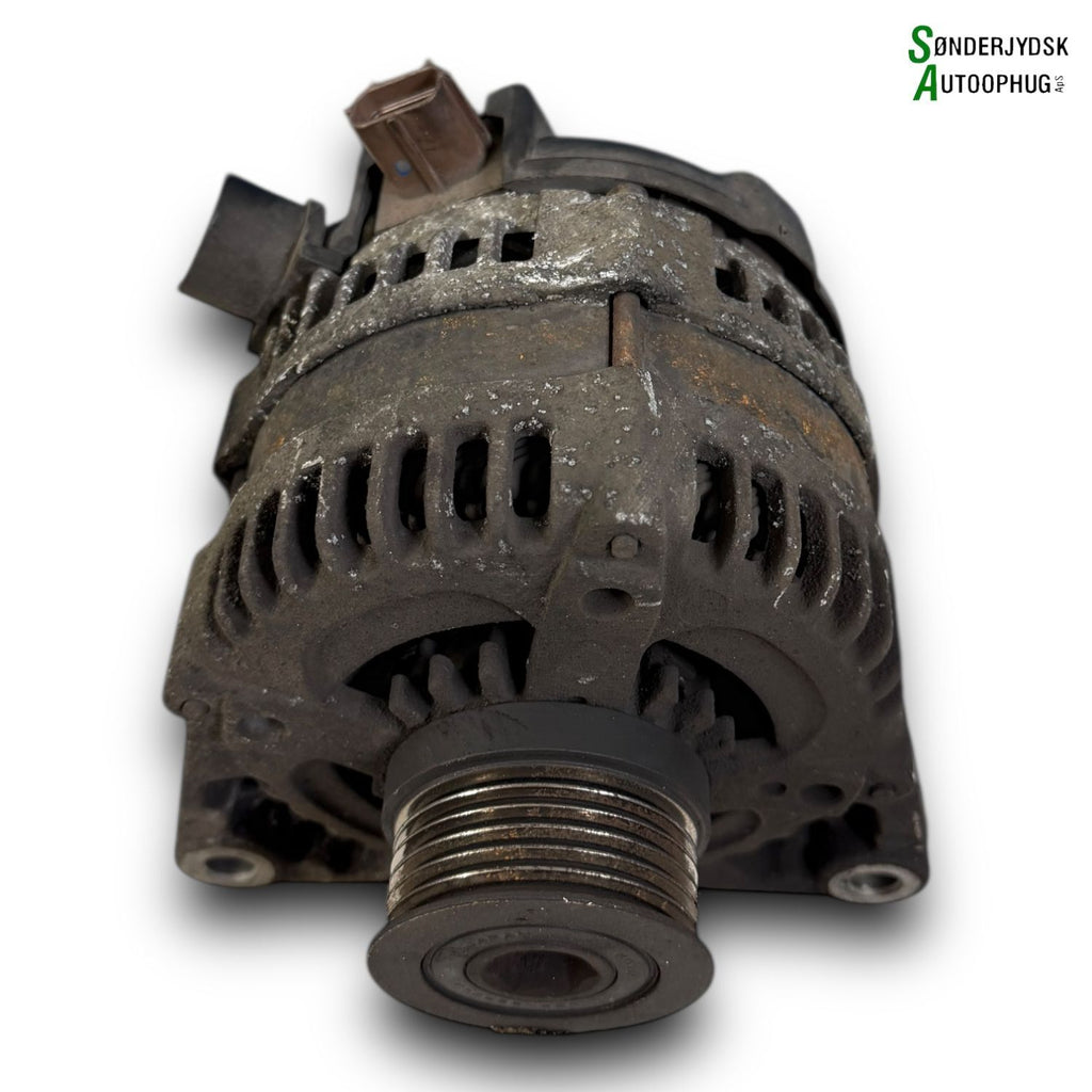 Ford Focus Generator Med OEM Nr. 1042105711 Fra Ford Ophugger