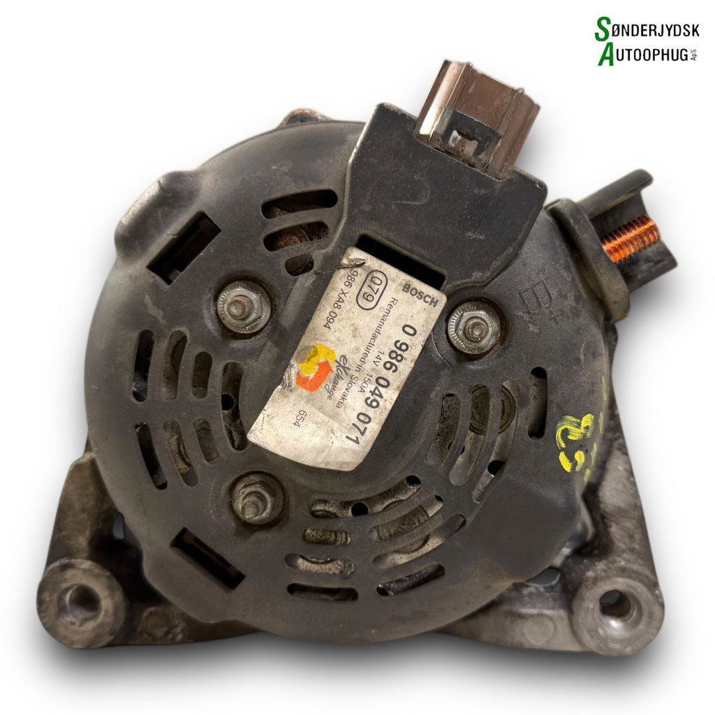 Ford Focus Generator Med OEM Nr. LRA2815 Fra Ford Ophugger