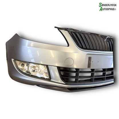 Skoda Roomster Forkofanger Med OEM Nr. 5J0807221D Fra Skoda Ophugger