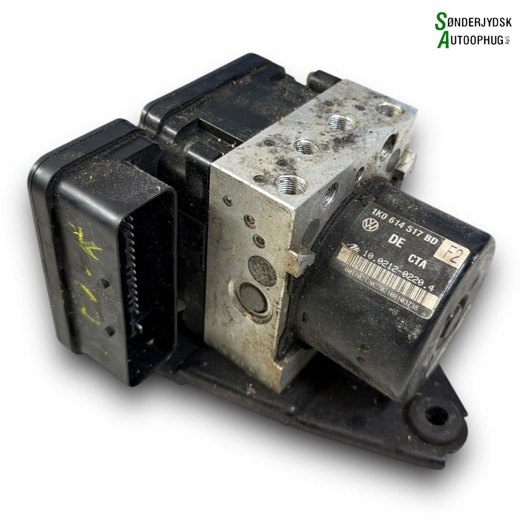 Skoda Octavia ABS Pumpe Med OEM Nr. 10021202204 Fra Skoda Ophugger