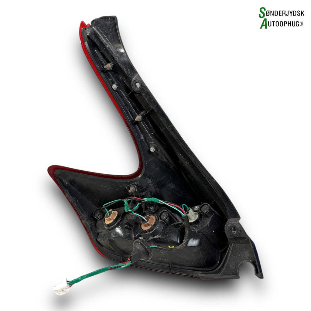 Nissan Juke Baglygte Med OEM Nr. 265501KA0B Fra Nissan Ophugger