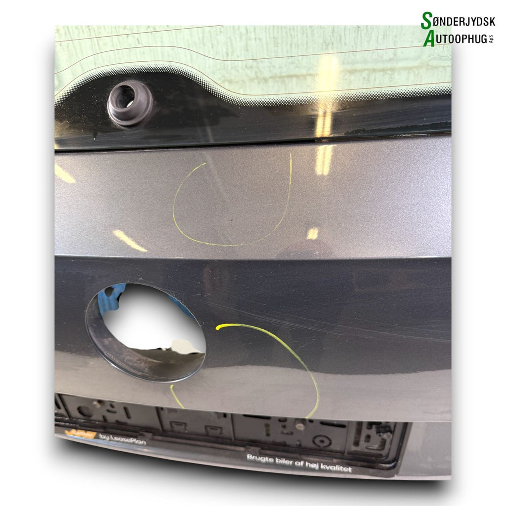VW Passat 3G Bagklap Med OEM Nr. 3G9827025 Fra VW Ophugger