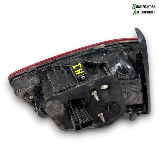 VW Passat 3G Baglygte Med OEM Nr. 3G9945094E Fra VW Ophugger