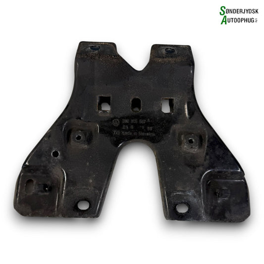 VW Passat 3G Front, Løsdele Med OEM Nr. 3G0805567A Fra VW Ophugger