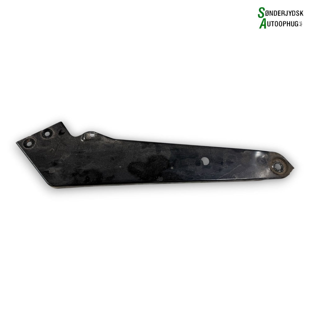 VW Passat 3G Forlygteholder Med OEM Nr. 3G0806929 Fra VW Ophugger