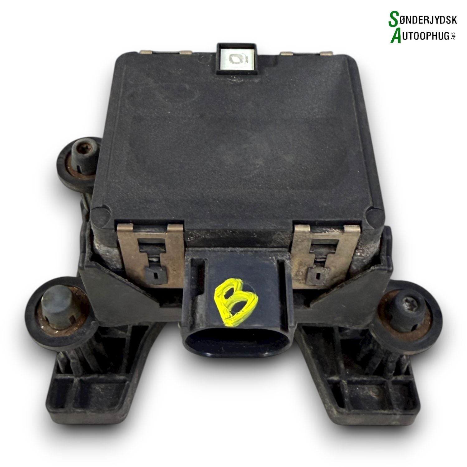 VW Passat 3G Radar Med OEM Nr. 3Q0907561C Fra VW Ophugger