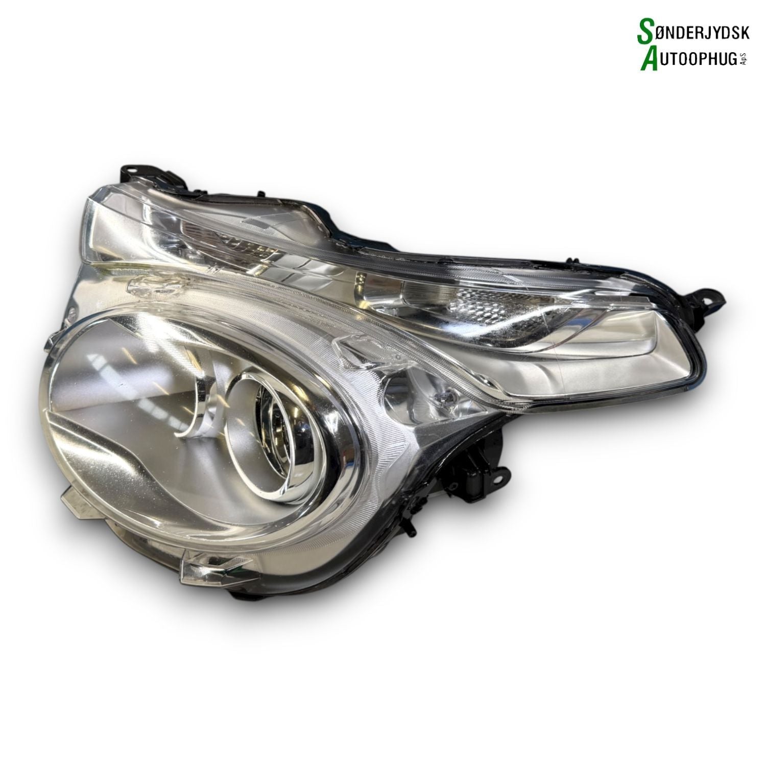 Citroen C1 Forlygte Med OEM Nr. 811500H170 Fra Citroen Ophugger