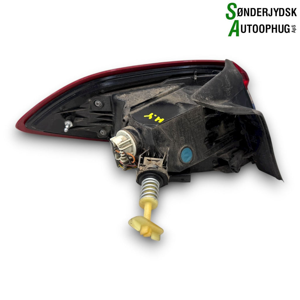 Ford Fiesta 8 Baglygte Med OEM Nr. 2527135 Fra Ford Ophugger