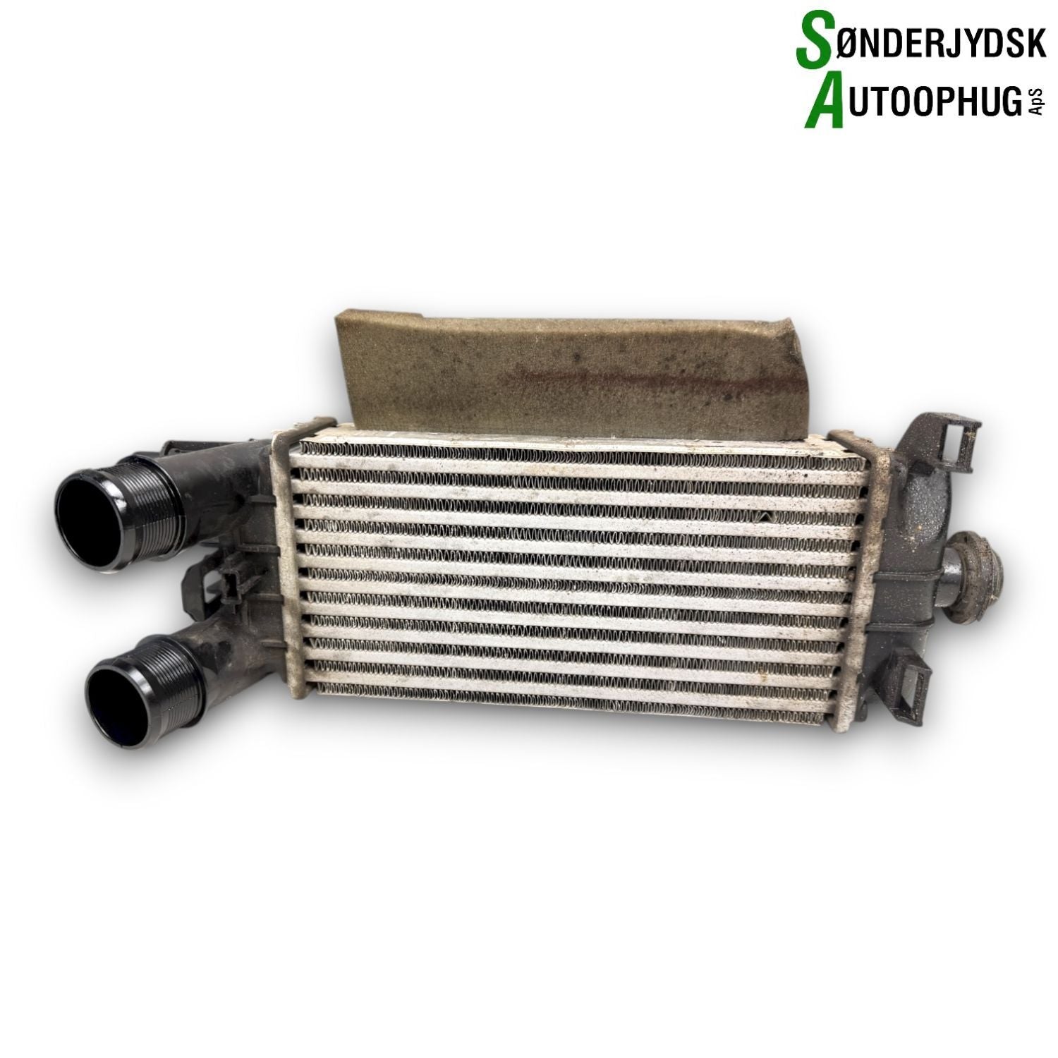 Ford Fiesta 8 Køler Intercooler Med OEM Nr. 2484875 Fra Ford Ophugger