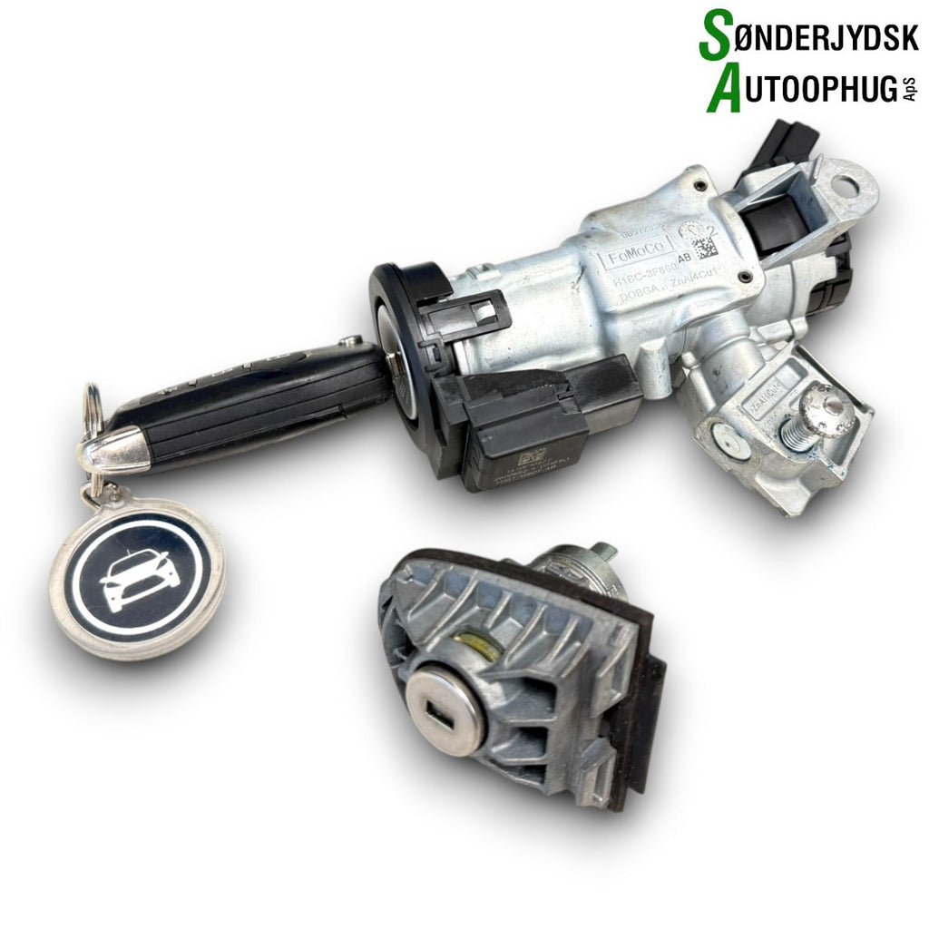 Ford Fiesta 8 Ratlås Med OEM Nr. 2301058 Fra Ford Ophugger