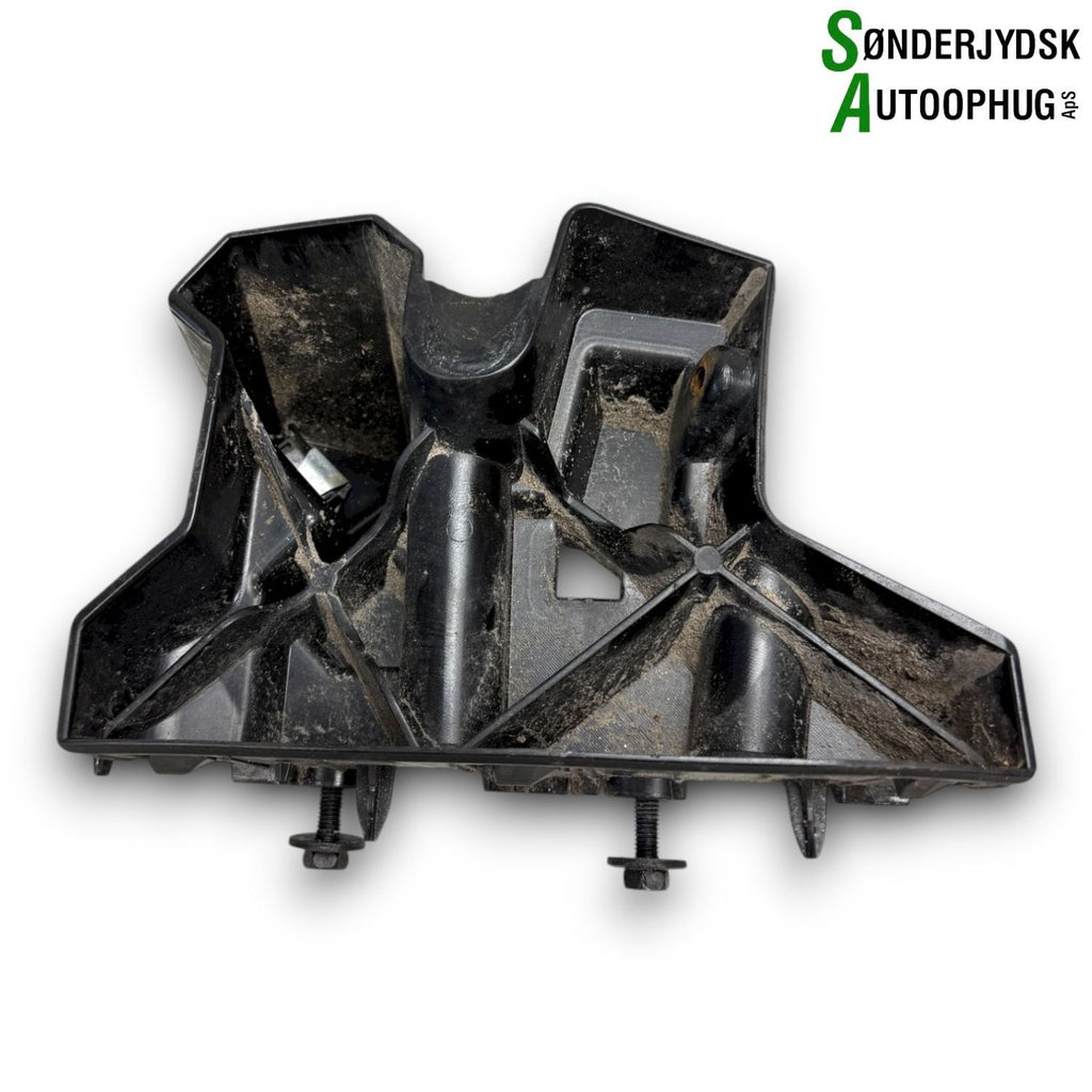 Ford Fiesta 8 Upcycklingsdele Med OEM Nr. 2592630 Fra Ford Ophugger