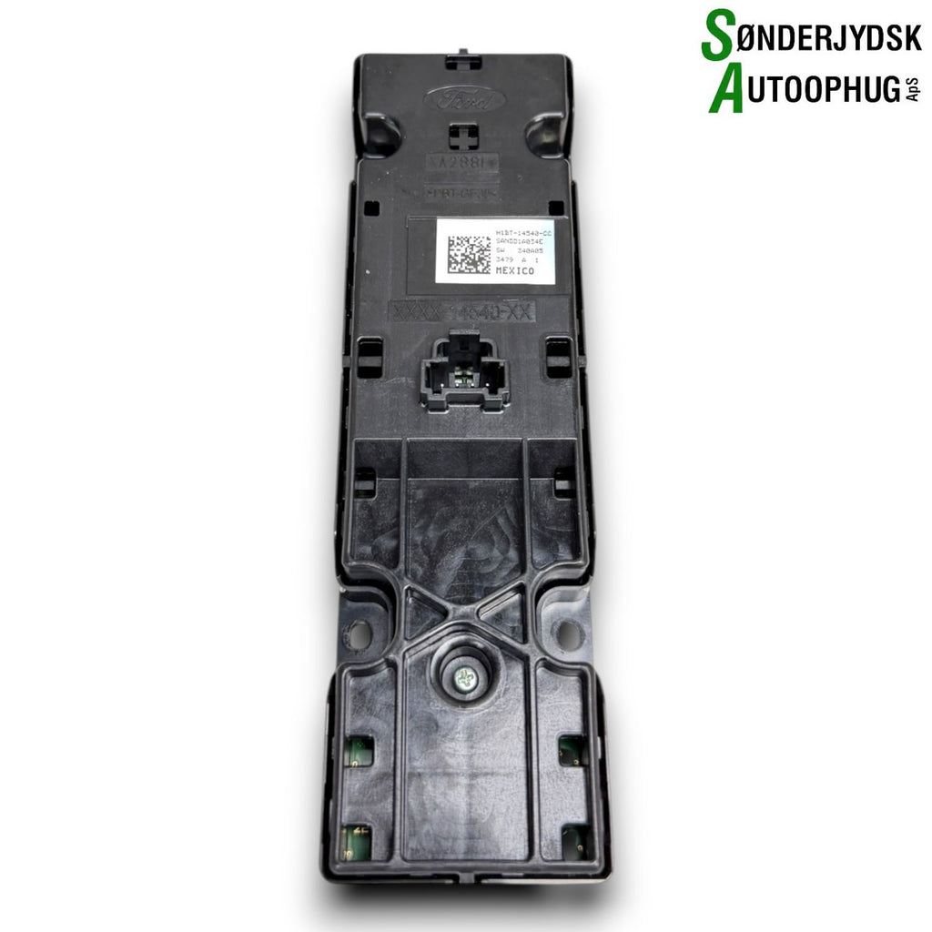 Ford Fiesta 8 Kontakt Rudehejs Med OEM Nr. 2485590 Fra Ford Ophugger
