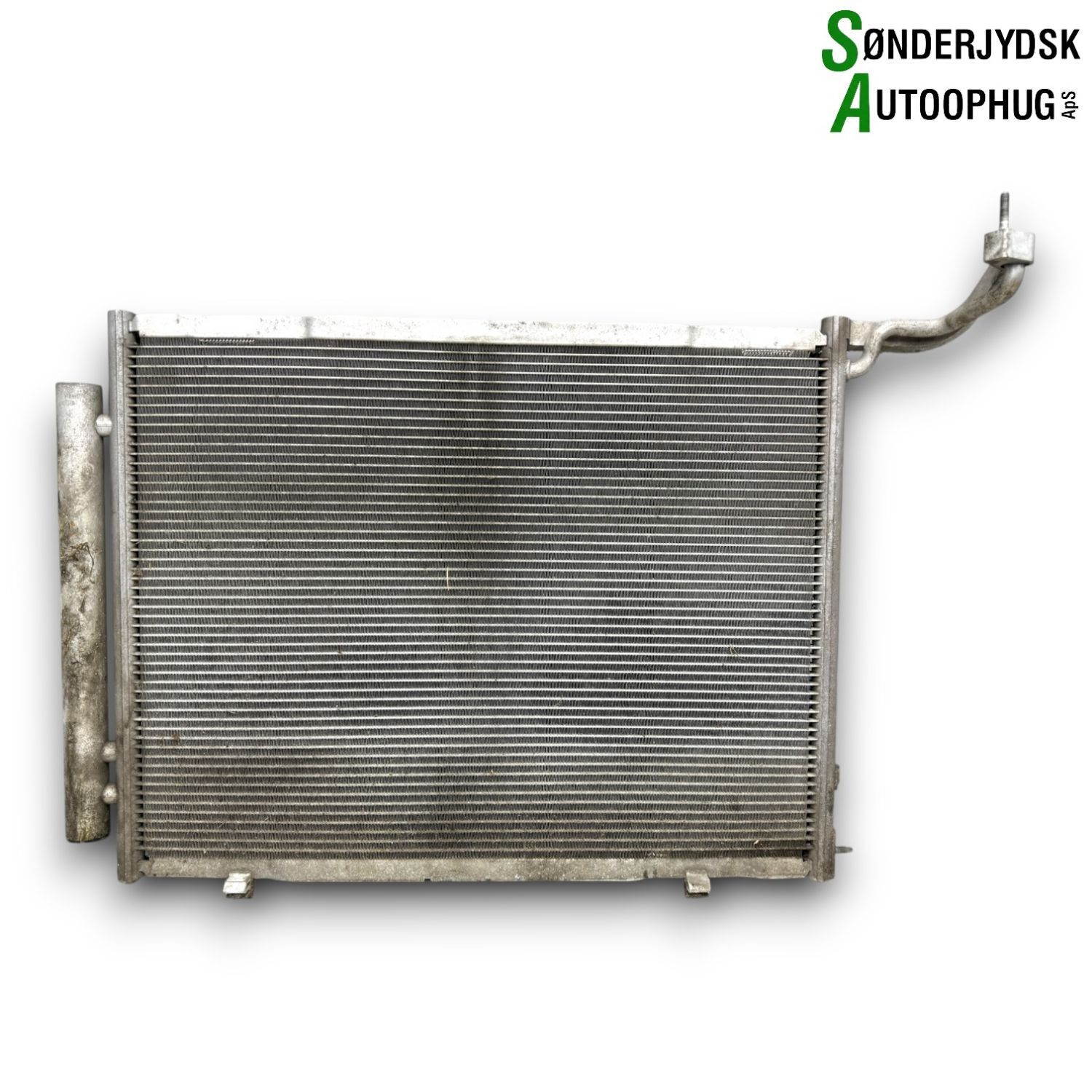 Ford Fiesta 8 Køler Aircond Med OEM Nr. 2695309 Fra Ford Ophugger