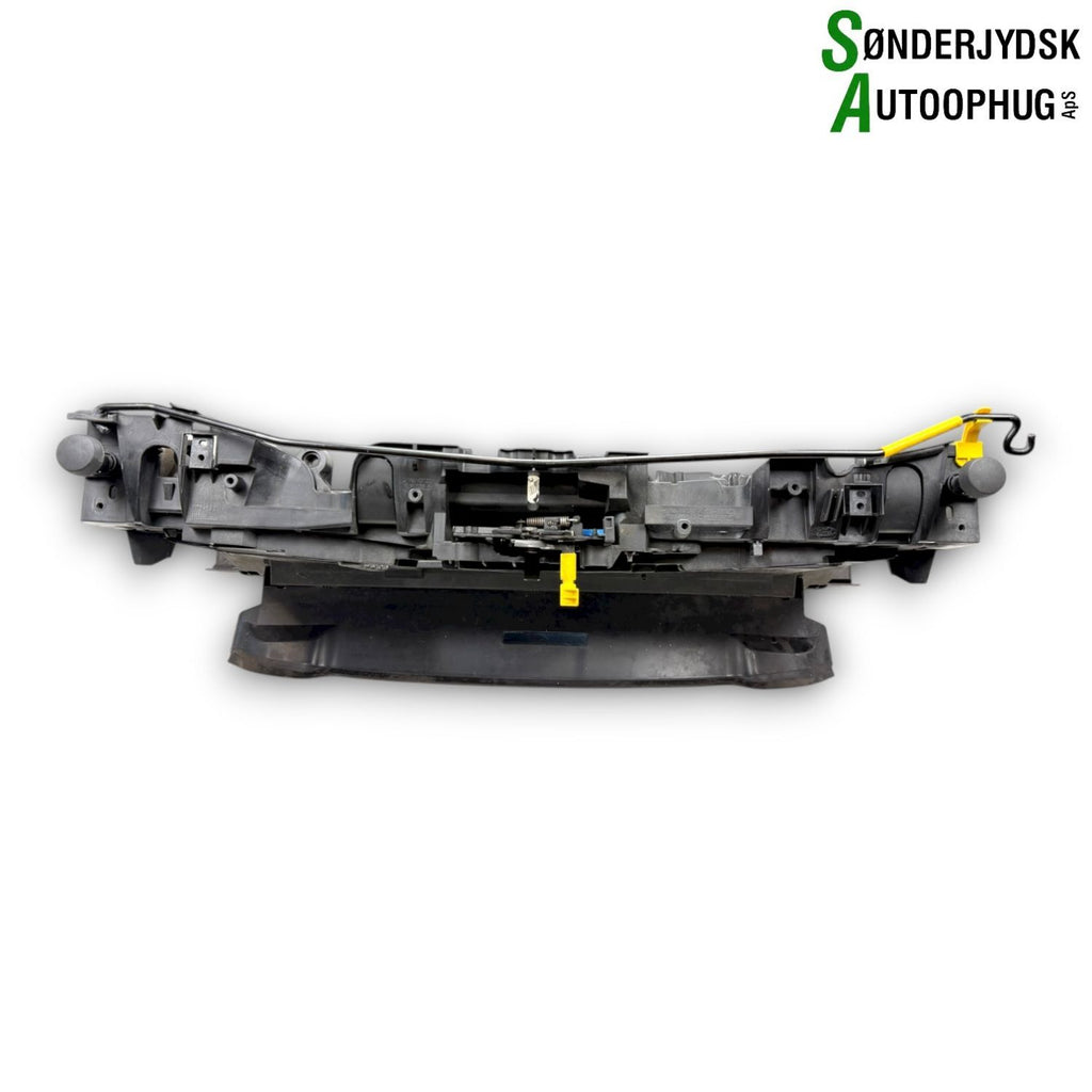 Ford Fiesta 8 Frontkasse Med OEM Nr. 2159678 Fra Ford Ophugger