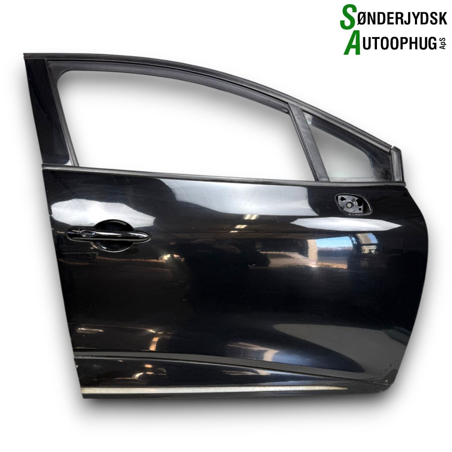 Renault Clio 4 Fordør H Med OEM Nr. 801008302R Fra Renault Ophugger