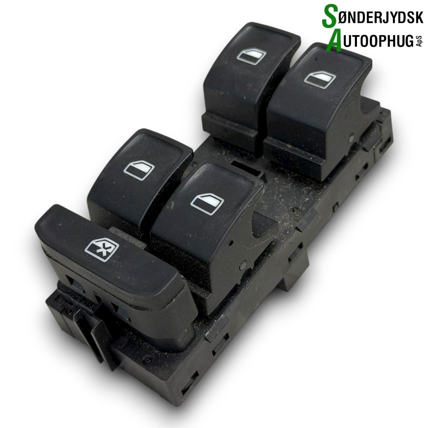 Skoda Octavia Kontakt Rudehejs Med OEM Nr. 5E0959857 Fra Skoda Ophugger