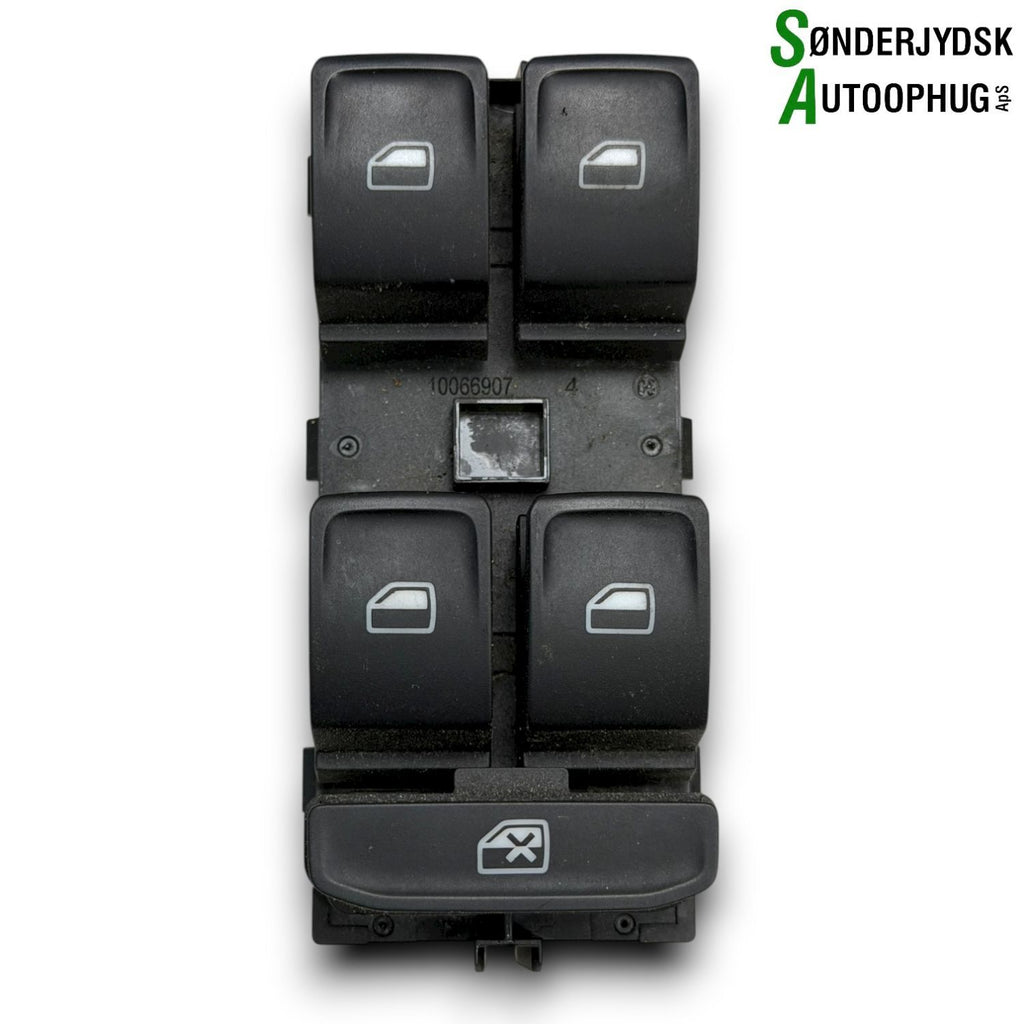 Skoda Octavia Kontakt Rudehejs Med OEM Nr. 5E0959857 Fra Skoda Ophugger