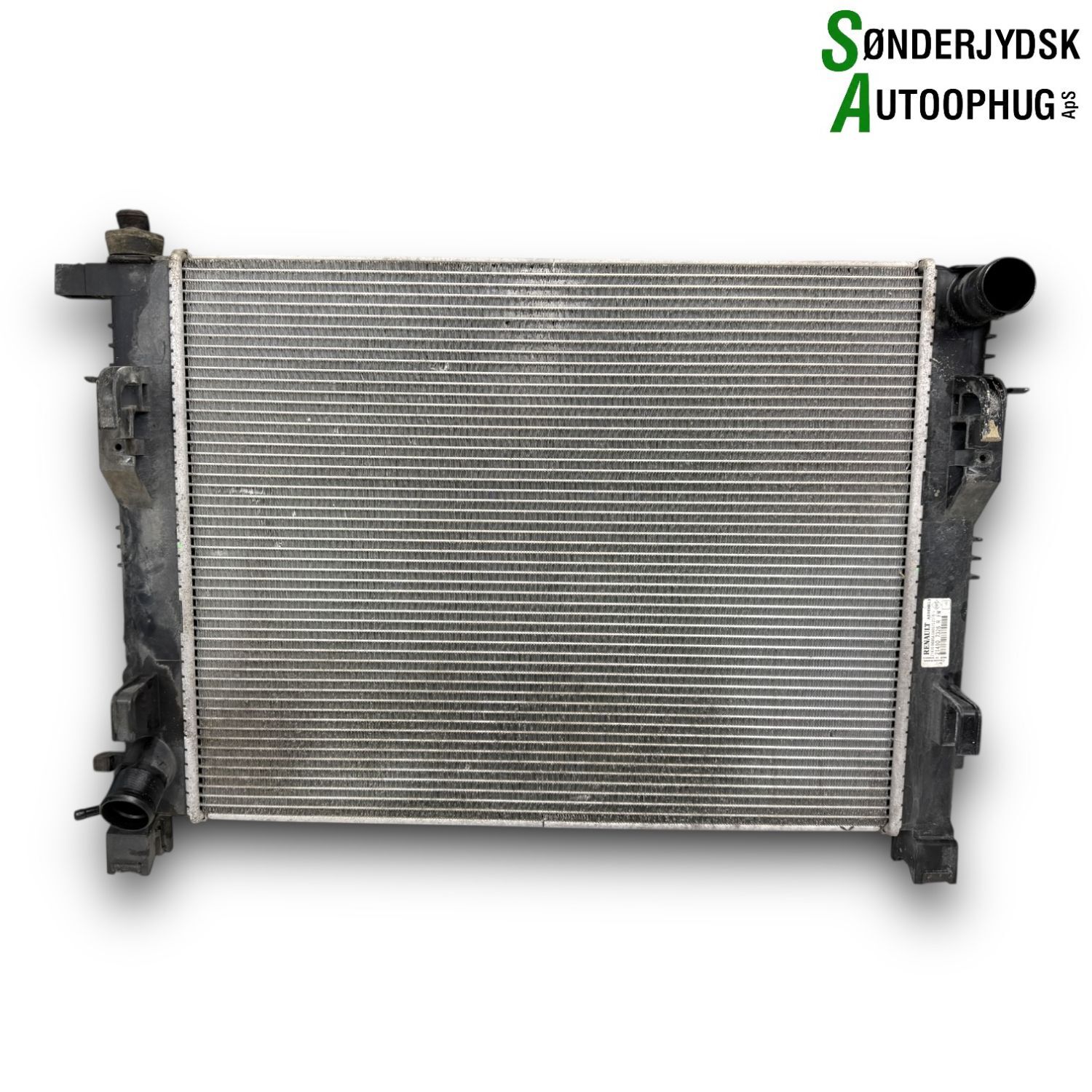 Renault Clio 4 Køler Med OEM Nr. 214107326R Fra Renault Ophugger
