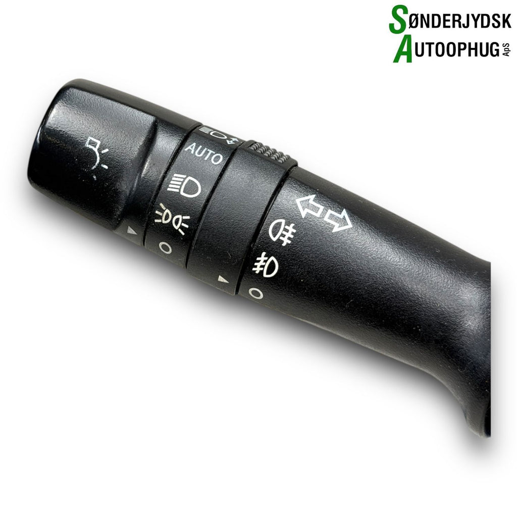Hyundai I20 Nl Kontakt Combi Med OEM Nr. 934103S630 Fra Hyundai Ophugger