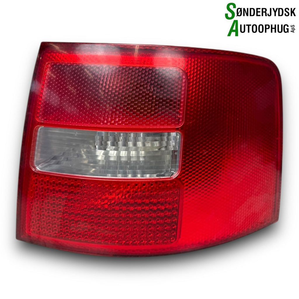 Audi A6 Baglygte Med OEM Nr. 4B9945096F3FZ Fra Audi Ophugger