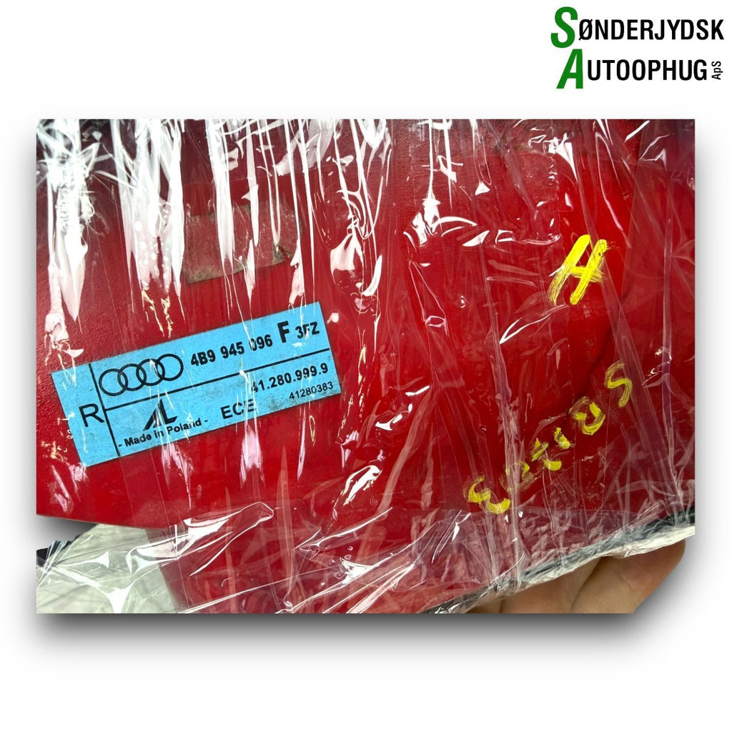 Audi A6 Baglygte Med OEM Nr. 4B9945096F3FZ Fra Audi Ophugger