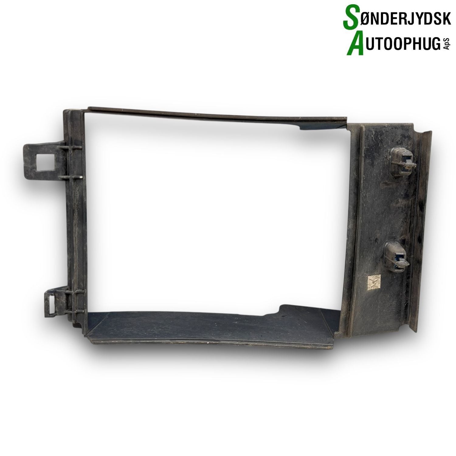 Dacia Sandero Ll Front, Løsdele Med OEM Nr. 215582977R Fra Dacia Ophugger