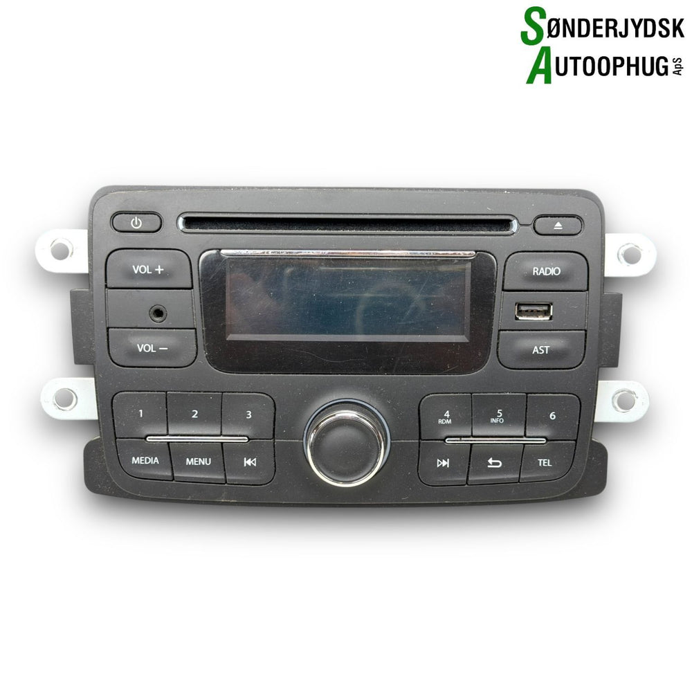 Dacia Sandero Ll Radio M/Cd Med OEM Nr. 281157265R Fra Dacia Ophugger