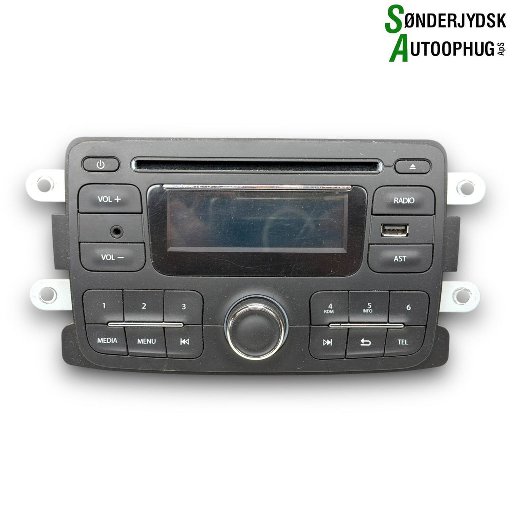 Dacia Sandero Ll Radio M/Cd Med OEM Nr. 281157265R Fra Dacia Ophugger