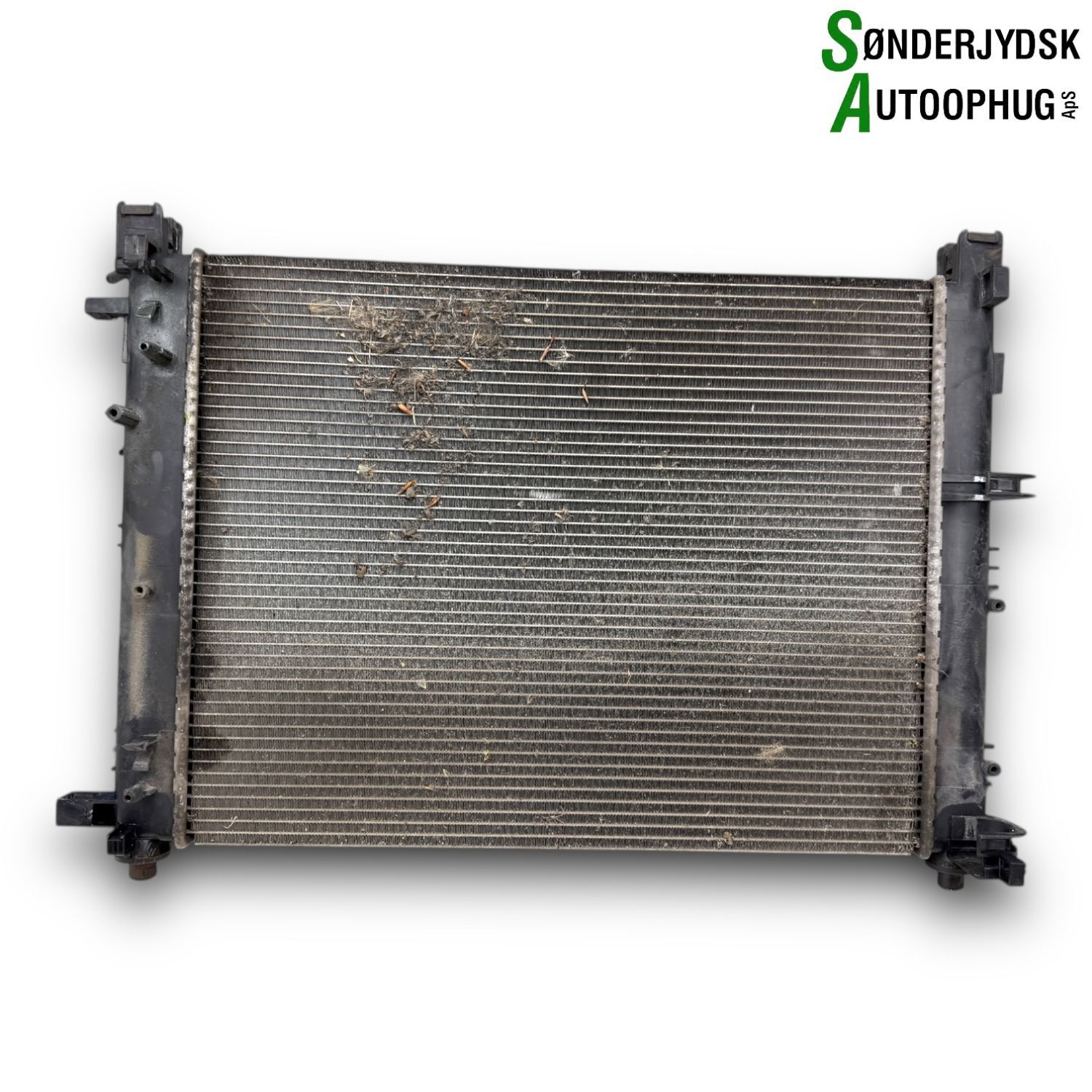 Dacia Sandero Ll Køler Med OEM Nr. 214105731R Fra Dacia Ophugger
