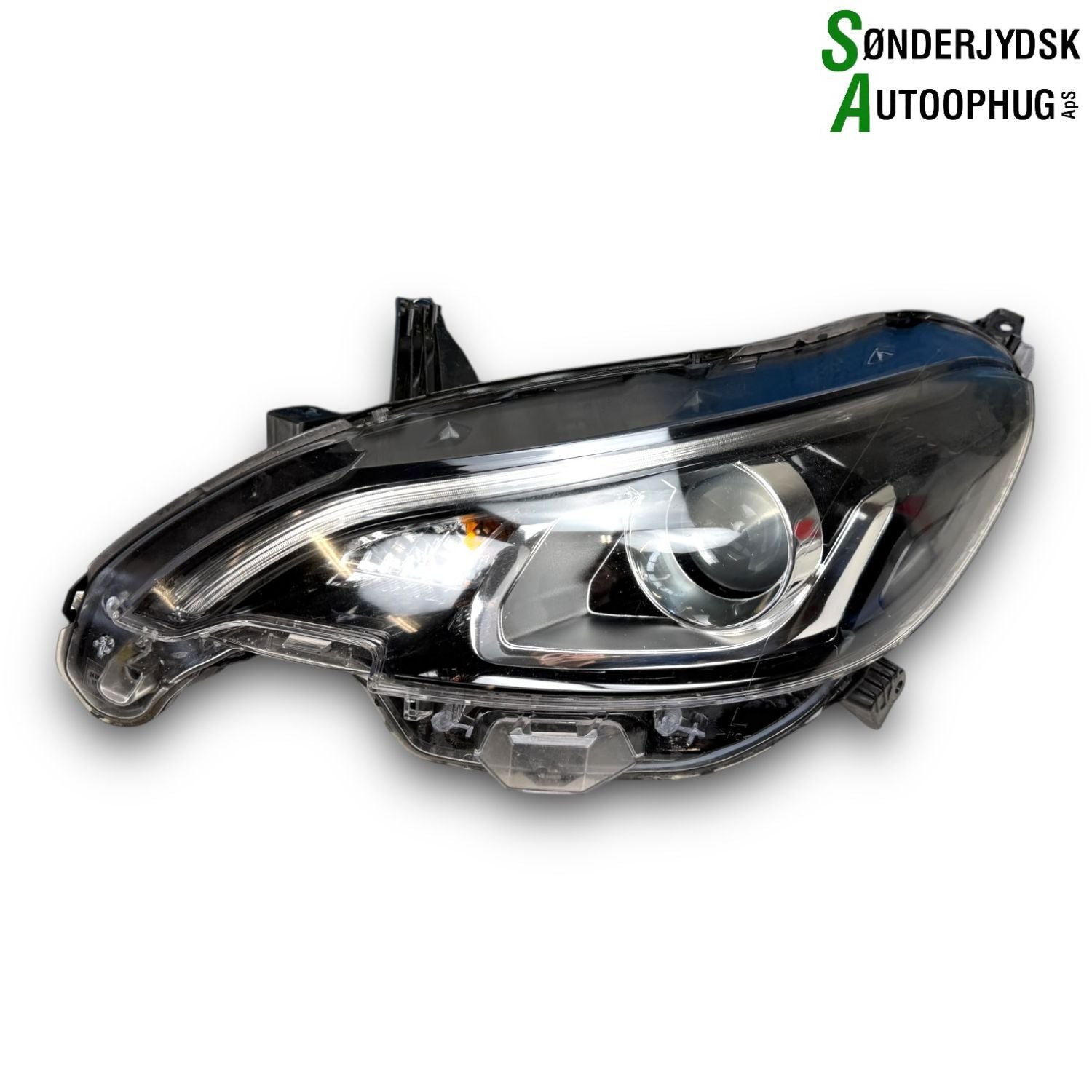 Peugeot 108 Forlygte Med OEM Nr. B000863880 Fra Peugeot Ophugger
