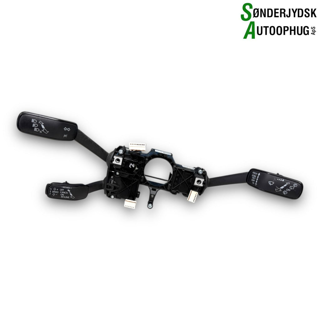 Skoda Fabia Kontakt Combi Med OEM Nr. 5Q0953521GB Fra Skoda Ophugger