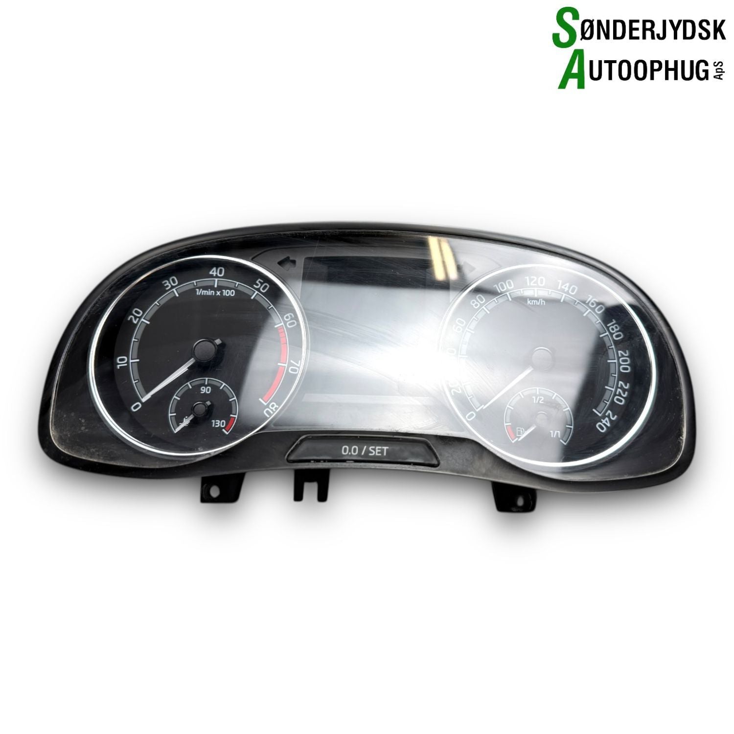 Skoda Fabia Speedometer - Instrument Med OEM Nr. 6V0920740E Fra Skoda Ophugger