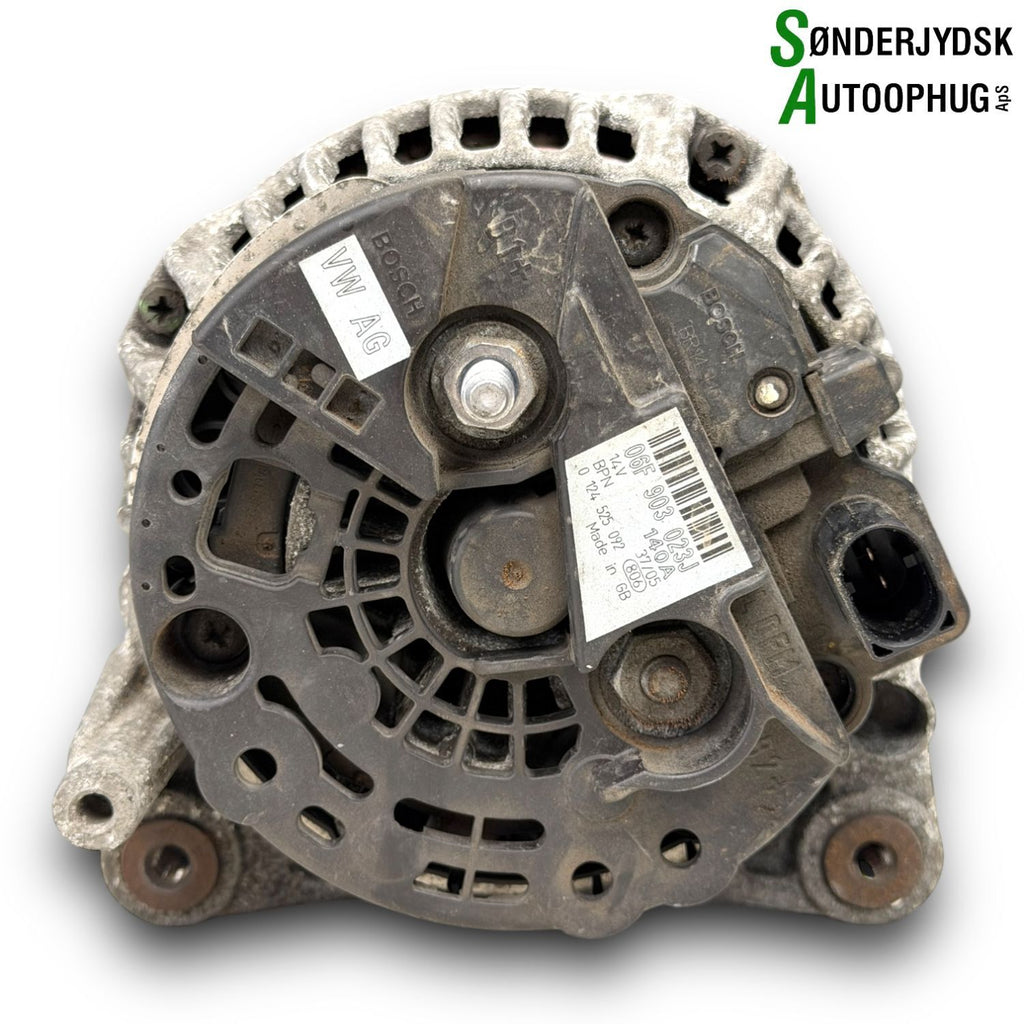 Audi A4 Generator Med OEM Nr. 06F903023C Fra Audi Ophugger