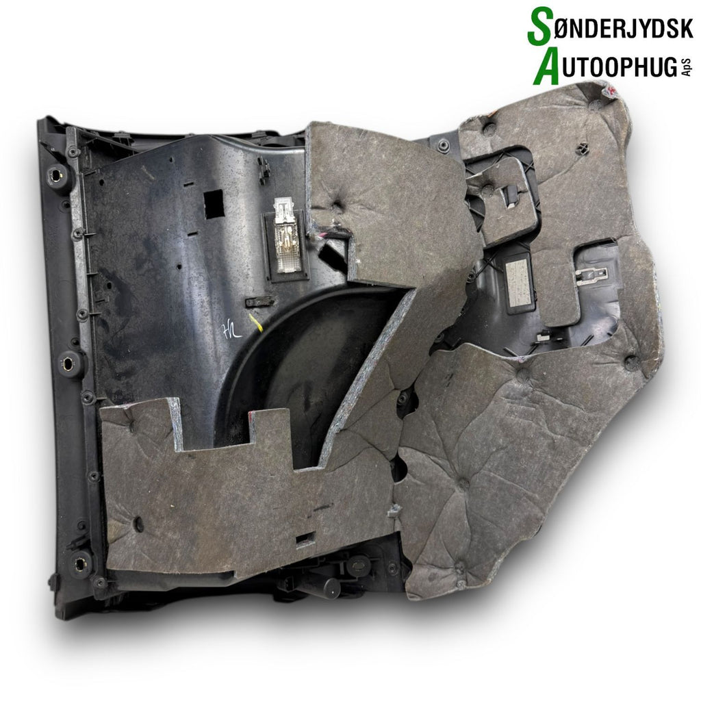 Audi A4 Handskerum Med OEM Nr. 8E1857035M Fra Audi Ophugger