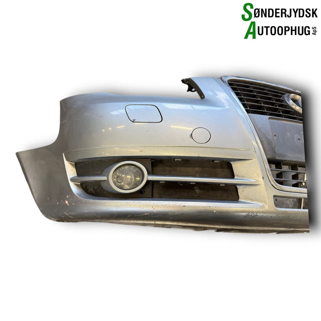 Audi A4 Forkofanger Med OEM Nr. 8E0807105A Fra Audi Ophugger