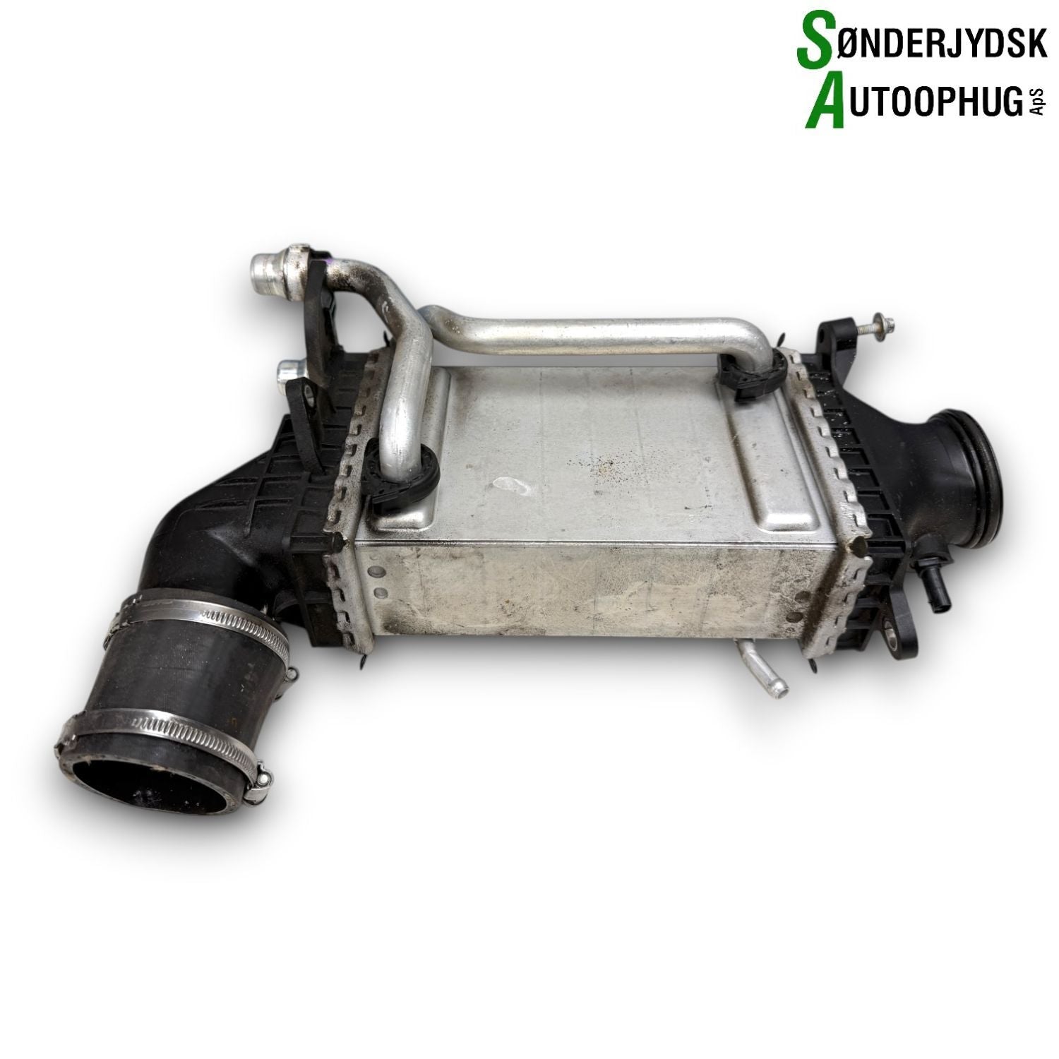 Mercedes-Benz Mercedes C W205 Køler Intercooler Med OEM Nr. A2740900414 Fra Mercedes-Benz Ophugger