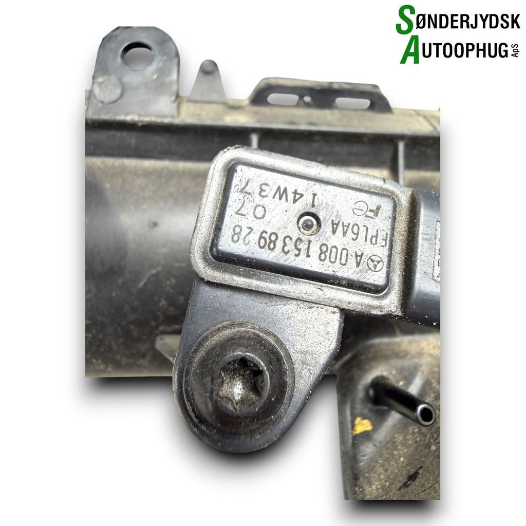 Mercedes-Benz Mercedes C W205 Manifold Ind Med OEM Nr. 2740900037 Fra Mercedes-Benz Ophugger
