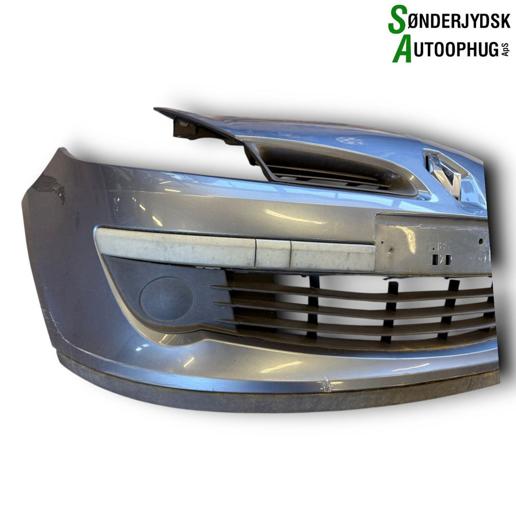 Renault Clio 3 Forkofanger Med OEM Nr. 620223641R Fra Renault Ophugger