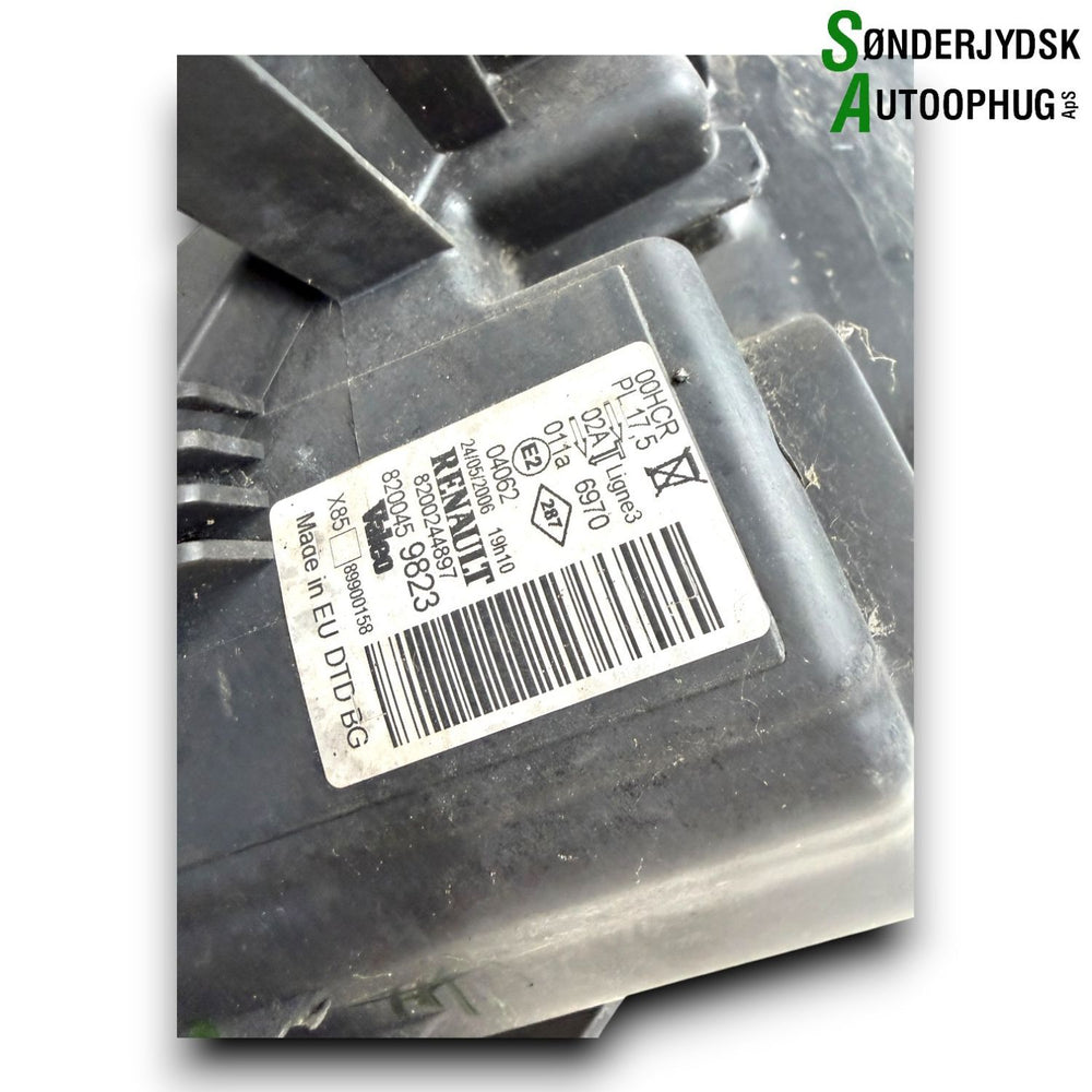 Renault Clio 3 Forlygte Med OEM Nr. 260100203R Fra Renault Ophugger