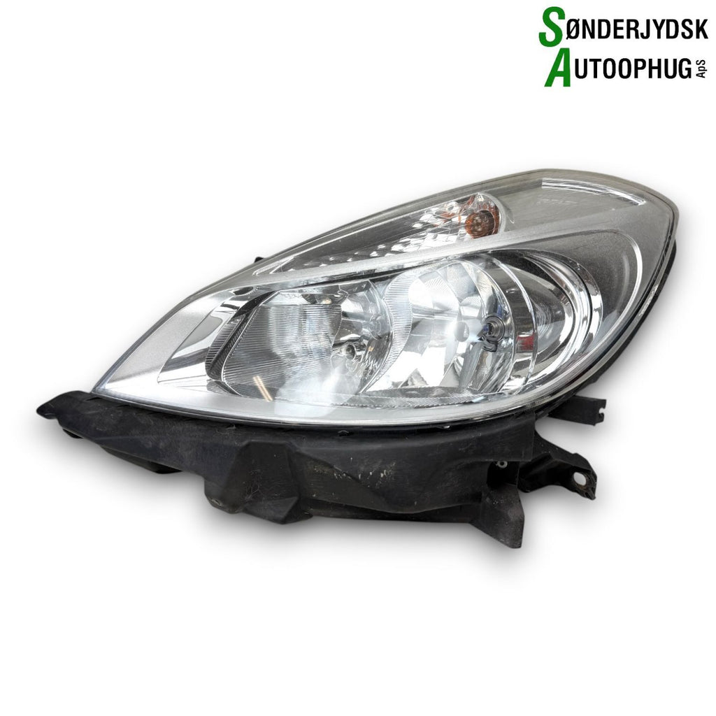 Renault Clio 3 Forlygte Med OEM Nr. 260607570R Fra Renault Ophugger
