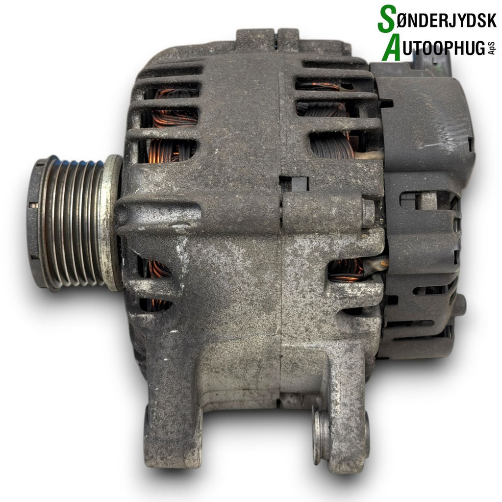Peugeot 208 Generator Med OEM Nr. 9810971880 Fra Peugeot Ophugger