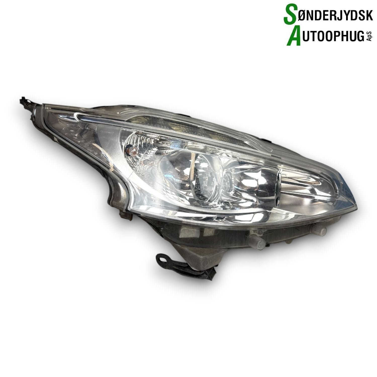 Peugeot 208 Forlygte Med OEM Nr. 1608206680 Fra Peugeot Ophugger