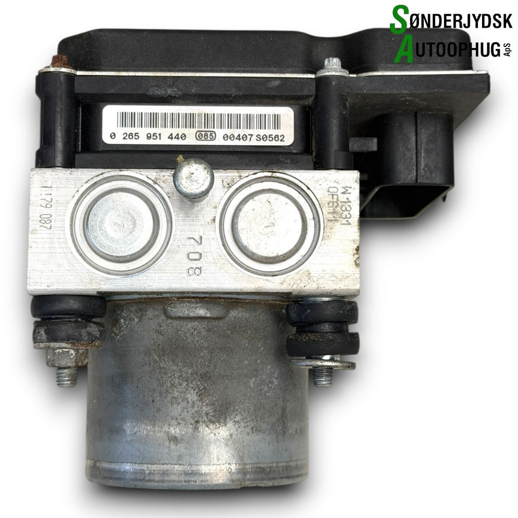 Opel Corsa D ABS Pumpe Med OEM Nr. 00407S0562 Fra Opel Ophugger