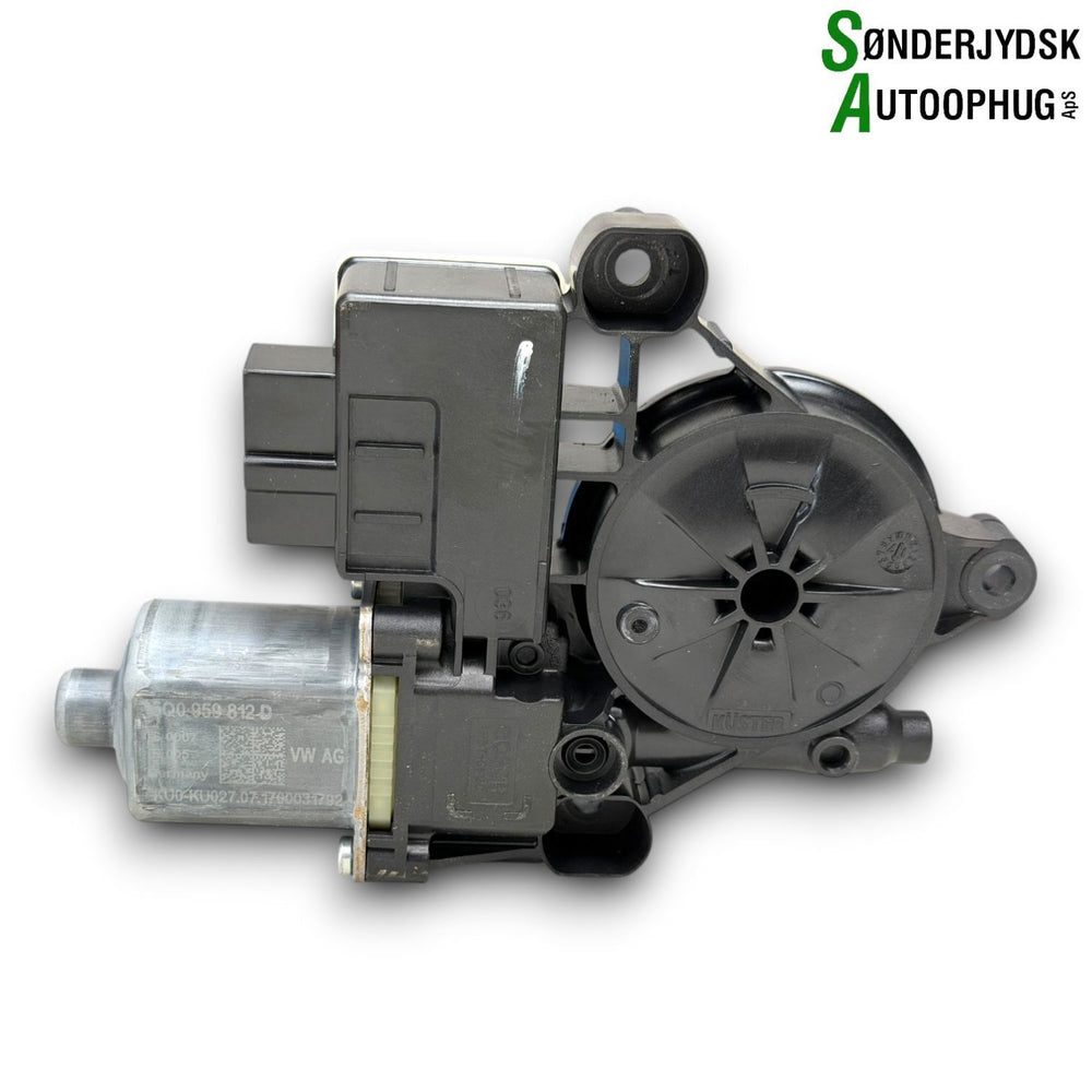 VW Golf 7 Au Rudemotor - Rudehejs Med OEM Nr. 0130822694 Fra VW Ophugger