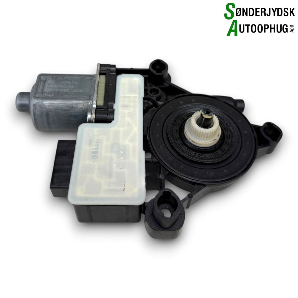 VW Golf 7 Au Rudemotor - Rudehejs Med OEM Nr. 0130822694 Fra VW Ophugger