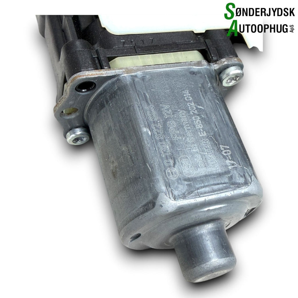 VW Golf 7 Au Rudemotor - Rudehejs Med OEM Nr. 5Q0959812D Fra VW Ophugger