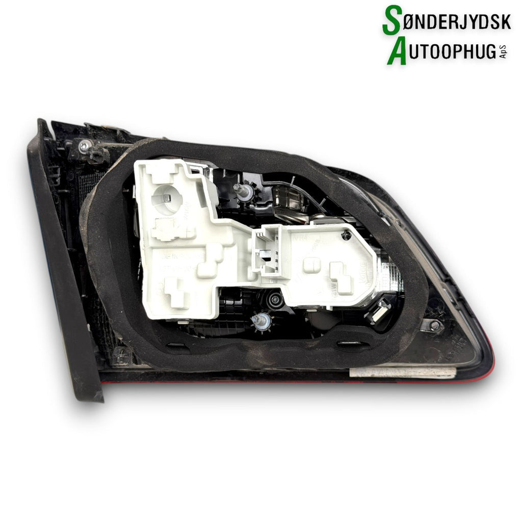 VW Golf Sportsvan Baglygte Med OEM Nr. 510945094K Fra VW Ophugger