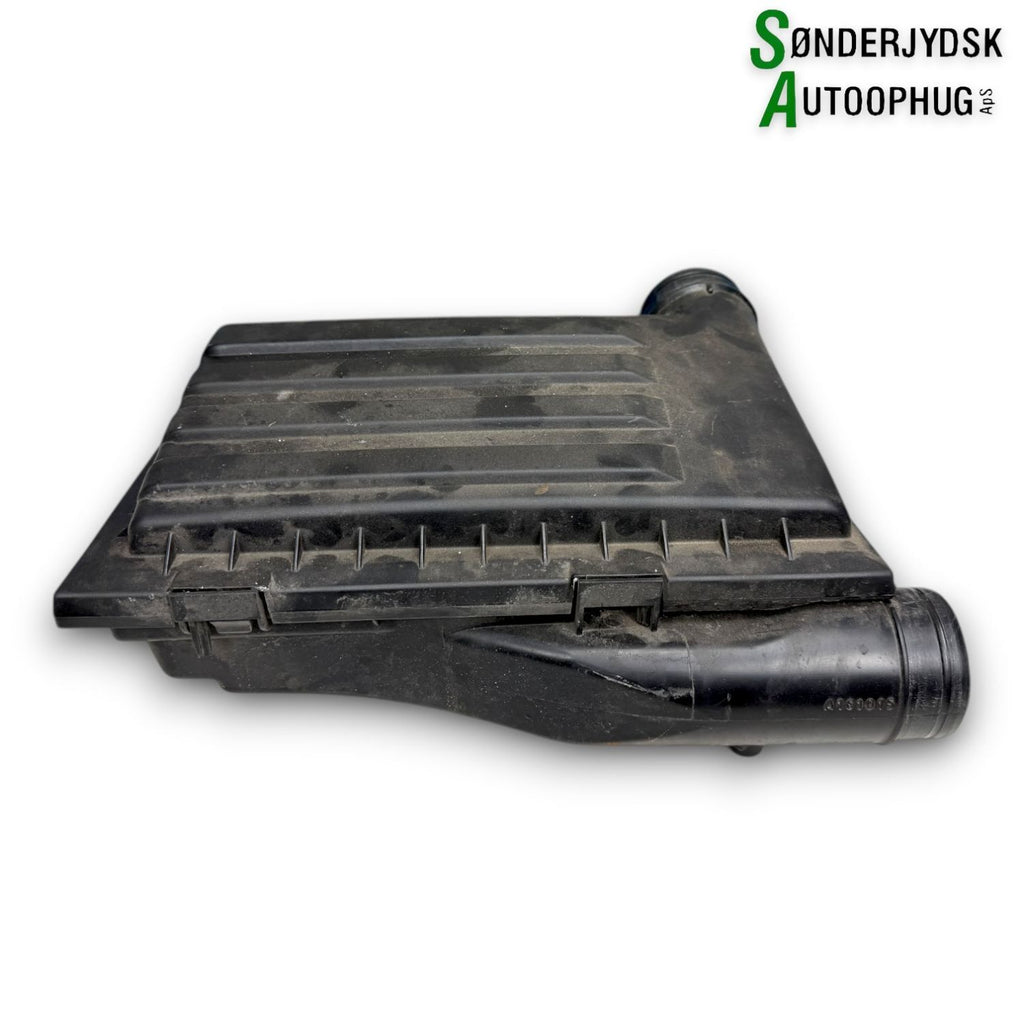 VW Golf Sportsvan Luftfilterkasse  Med OEM Nr. 04E129611AK Fra VW Ophugger